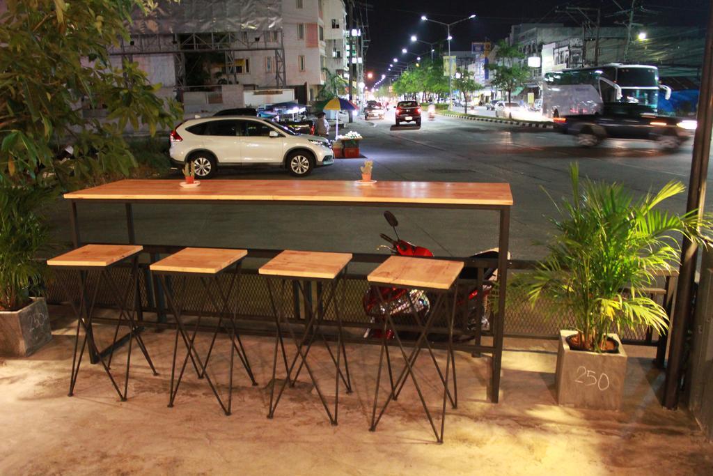 Mook Anda Hotel Phuket المظهر الخارجي الصورة